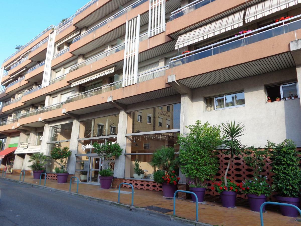 Premier * Menton